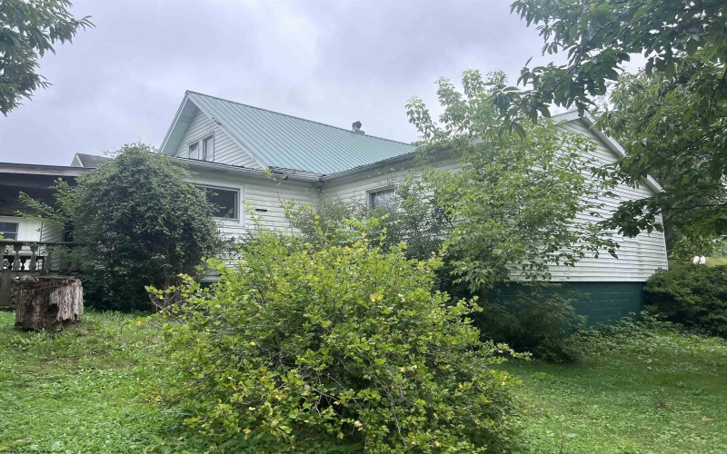 119 Heavner Avenue, Elkins, West Virginia 26241, 4 Bedrooms Bedrooms, 10 Rooms Rooms,1 BathroomBathrooms,Single Family Detached,For Sale,Heavner,10160709
