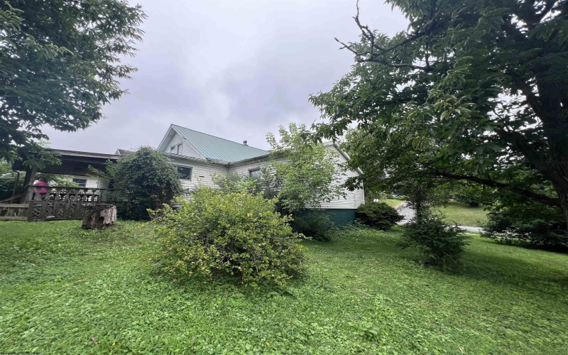 119 Heavner Avenue, Elkins, West Virginia 26241, 4 Bedrooms Bedrooms, 10 Rooms Rooms,1 BathroomBathrooms,Single Family Detached,For Sale,Heavner,10160709