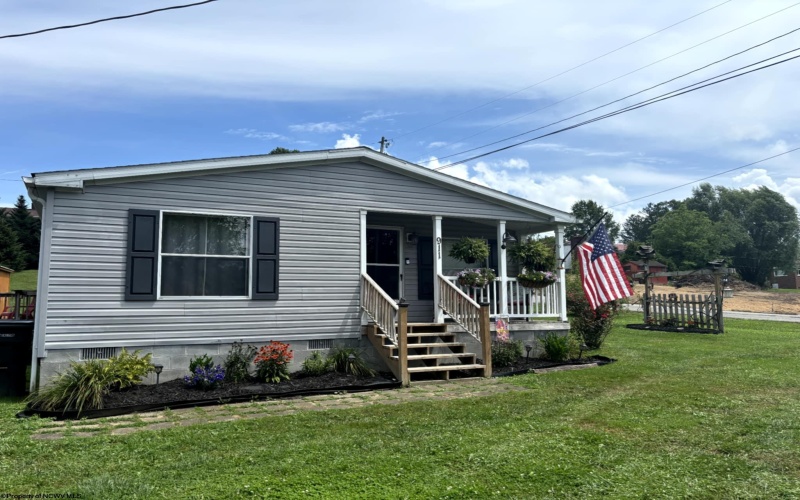 911 Vicksburg Road, Buckhannon, West Virginia 26201, 3 Bedrooms Bedrooms, 5 Rooms Rooms,2 BathroomsBathrooms,Single Family Detached,For Sale,Vicksburg,10160706