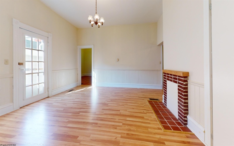 302 Adams Street, Mannington, West Virginia 26582, 2 Bedrooms Bedrooms, 5 Rooms Rooms,1 BathroomBathrooms,Single Family Detached,For Sale,Adams,10160704
