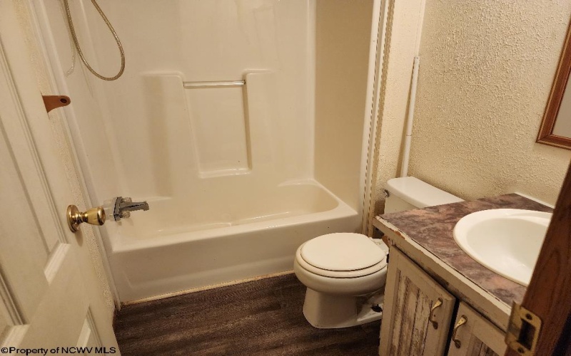 801 Stringtown Road, Belington, West Virginia 26250-9999, 3 Bedrooms Bedrooms, 6 Rooms Rooms,2 BathroomsBathrooms,Single Family Detached,For Sale,Stringtown,10160741