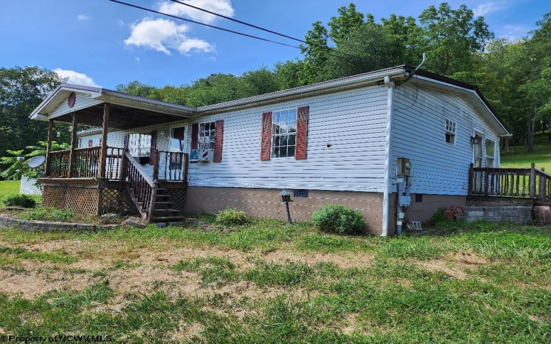 801 Stringtown Road, Belington, West Virginia 26250-9999, 3 Bedrooms Bedrooms, 6 Rooms Rooms,2 BathroomsBathrooms,Single Family Detached,For Sale,Stringtown,10160741
