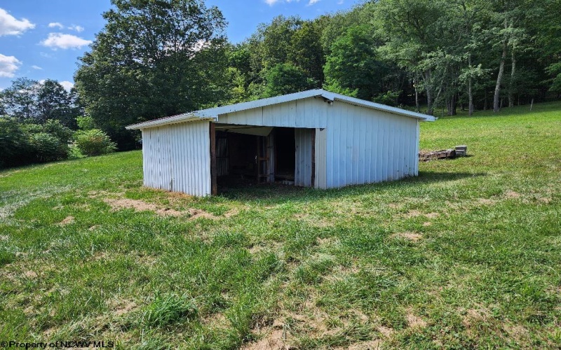 801 Stringtown Road, Belington, West Virginia 26250-9999, 3 Bedrooms Bedrooms, 6 Rooms Rooms,2 BathroomsBathrooms,Single Family Detached,For Sale,Stringtown,10160741