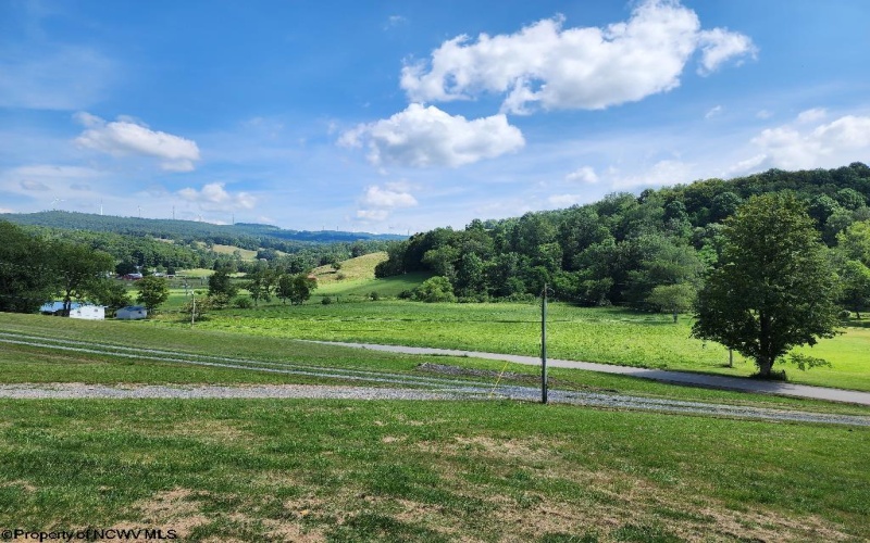 801 Stringtown Road, Belington, West Virginia 26250-9999, 3 Bedrooms Bedrooms, 6 Rooms Rooms,2 BathroomsBathrooms,Single Family Detached,For Sale,Stringtown,10160741
