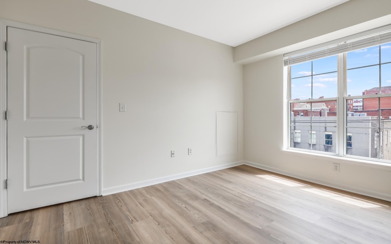 1117 - 408 University Avenue, Morgantown, West Virginia 26505, 2 Bedrooms Bedrooms, 5 Rooms Rooms,2 BathroomsBathrooms,Single Family Attached,For Sale,University,10160726