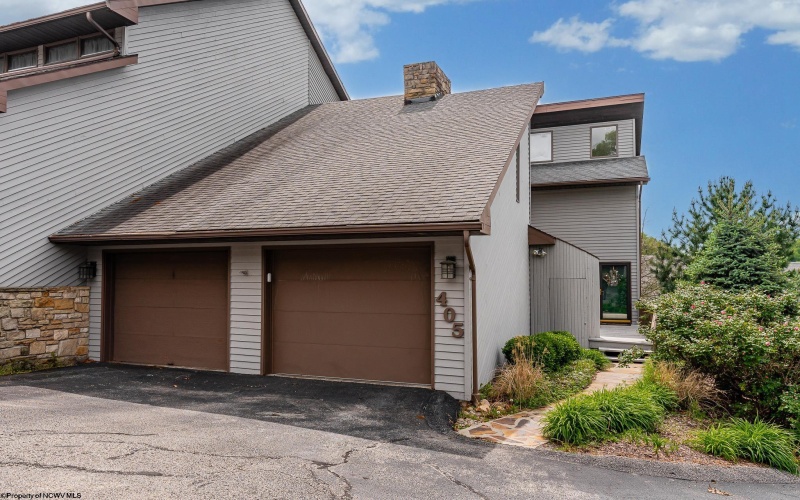 405 Lakeview Estates, Morgantown, West Virginia 26508, 2 Bedrooms Bedrooms, 7 Rooms Rooms,3 BathroomsBathrooms,Single Family Attached,For Sale,Lakeview,10160727