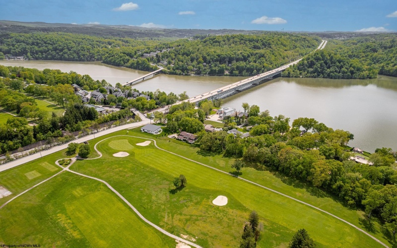 405 Lakeview Estates, Morgantown, West Virginia 26508, 2 Bedrooms Bedrooms, 7 Rooms Rooms,3 BathroomsBathrooms,Single Family Attached,For Sale,Lakeview,10160727