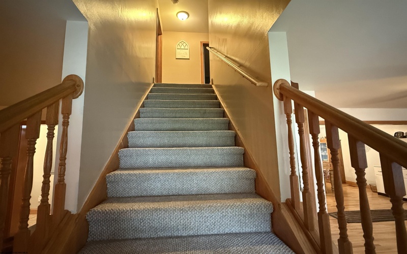 92 Tymber Creek Drive, Clarksburg, West Virginia 26301, 3 Bedrooms Bedrooms, 9 Rooms Rooms,2 BathroomsBathrooms,Single Family Detached,For Sale,Tymber Creek,10160740