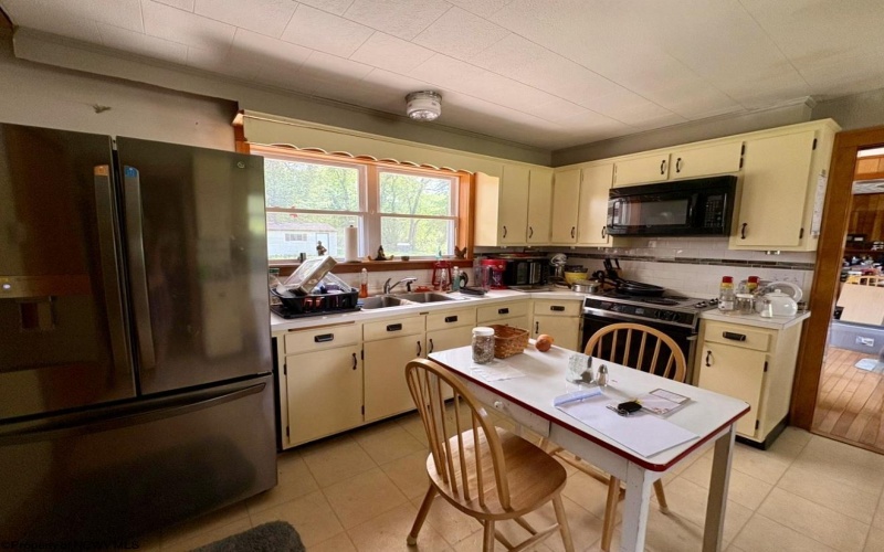 370 Smoot School Road, Smoot, West Virginia 24977, 3 Bedrooms Bedrooms, 6 Rooms Rooms,2 BathroomsBathrooms,Single Family Detached,For Sale,Smoot School,10160735