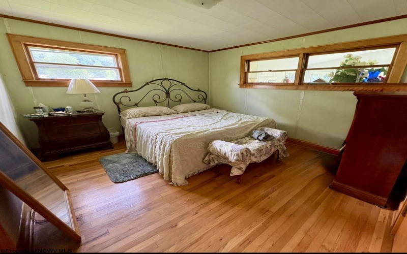 370 Smoot School Road, Smoot, West Virginia 24977, 3 Bedrooms Bedrooms, 6 Rooms Rooms,2 BathroomsBathrooms,Single Family Detached,For Sale,Smoot School,10160735