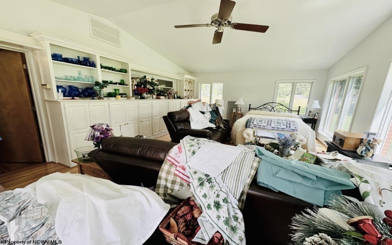 370 Smoot School Road, Smoot, West Virginia 24977, 3 Bedrooms Bedrooms, 6 Rooms Rooms,2 BathroomsBathrooms,Single Family Detached,For Sale,Smoot School,10160735