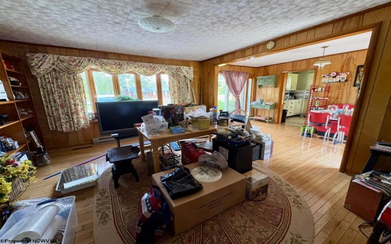 370 Smoot School Road, Smoot, West Virginia 24977, 3 Bedrooms Bedrooms, 6 Rooms Rooms,2 BathroomsBathrooms,Single Family Detached,For Sale,Smoot School,10160735