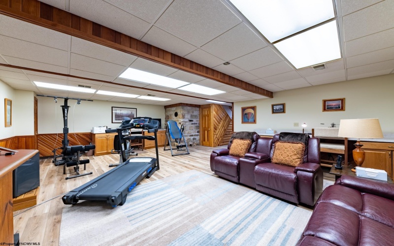 102 Country Club Court, Kingwood, West Virginia 26537, 3 Bedrooms Bedrooms, 10 Rooms Rooms,3 BathroomsBathrooms,Single Family Detached,For Sale,Country Club,10160734