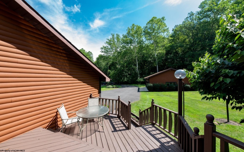 102 Country Club Court, Kingwood, West Virginia 26537, 3 Bedrooms Bedrooms, 10 Rooms Rooms,3 BathroomsBathrooms,Single Family Detached,For Sale,Country Club,10160734