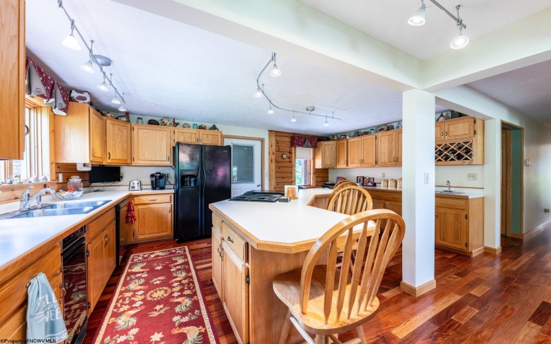 102 Country Club Court, Kingwood, West Virginia 26537, 3 Bedrooms Bedrooms, 10 Rooms Rooms,3 BathroomsBathrooms,Single Family Detached,For Sale,Country Club,10160734