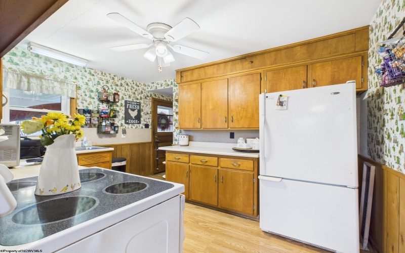 542 Brushy Fork Road, Bridgeport, West Virginia 26330, 3 Bedrooms Bedrooms, 8 Rooms Rooms,2 BathroomsBathrooms,Single Family Detached,For Sale,Brushy Fork,10160736