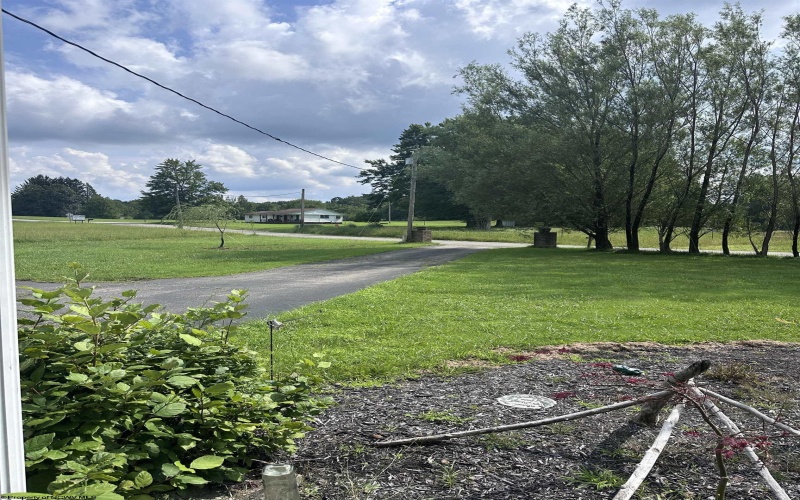4098 Audra Park Road, Belington, West Virginia 26250, 3 Bedrooms Bedrooms, 6 Rooms Rooms,1 BathroomBathrooms,Single Family Detached,For Sale,Audra Park,10160743