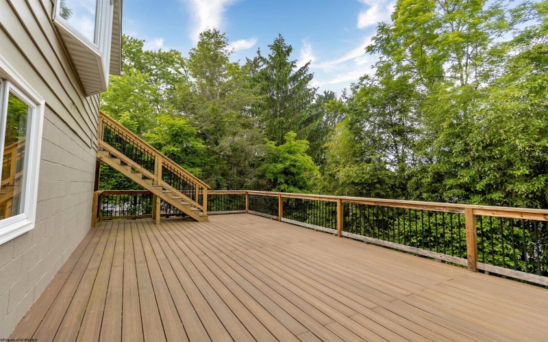 521 Woodhaven Drive, Morgantown, West Virginia 26505, 4 Bedrooms Bedrooms, 8 Rooms Rooms,3 BathroomsBathrooms,Residential Rentals,For Rent,Woodhaven,10160742