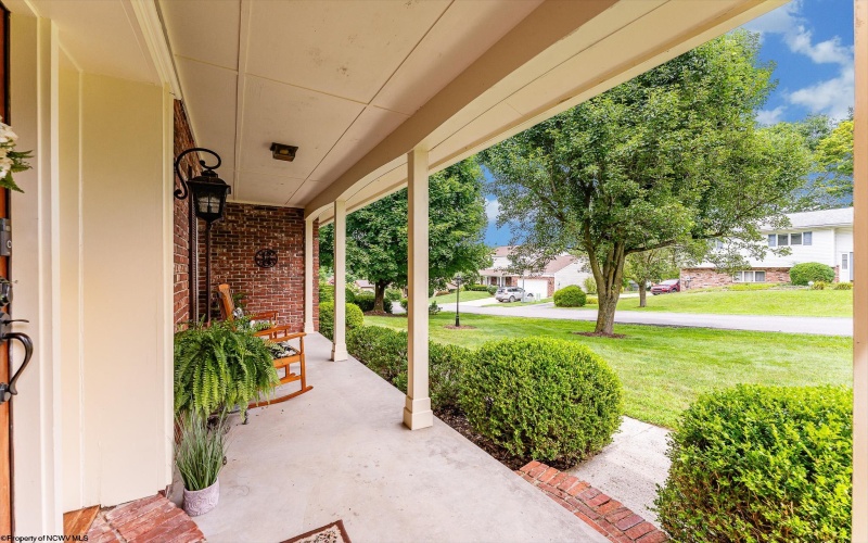 14 Greentree Drive, Morgantown, West Virginia 26508, 5 Bedrooms Bedrooms, 9 Rooms Rooms,2 BathroomsBathrooms,Single Family Detached,For Sale,Greentree,10160760