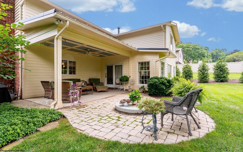 14 Greentree Drive, Morgantown, West Virginia 26508, 5 Bedrooms Bedrooms, 9 Rooms Rooms,2 BathroomsBathrooms,Single Family Detached,For Sale,Greentree,10160760
