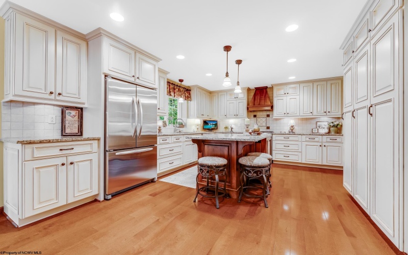14 Greentree Drive, Morgantown, West Virginia 26508, 5 Bedrooms Bedrooms, 9 Rooms Rooms,2 BathroomsBathrooms,Single Family Detached,For Sale,Greentree,10160760