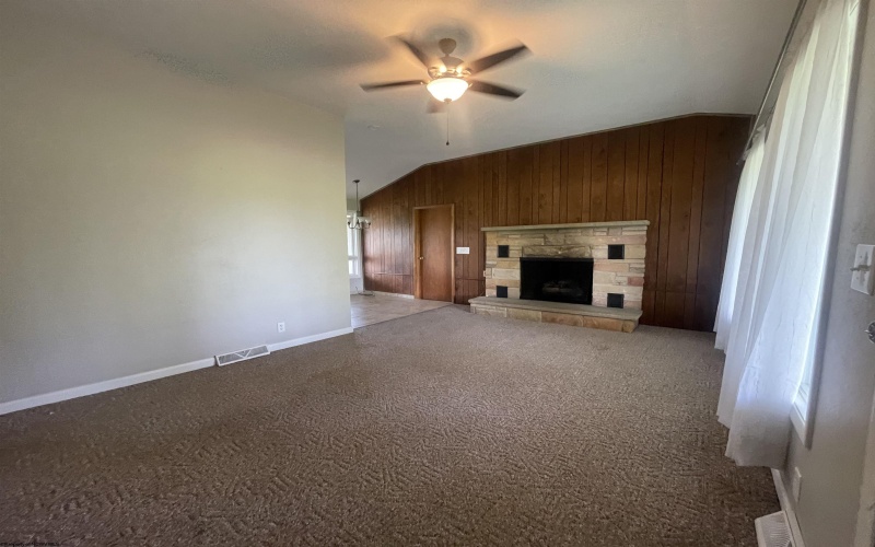 4112 Tallmansville Road, Buckhannon, West Virginia 26201, 3 Bedrooms Bedrooms, 6 Rooms Rooms,2 BathroomsBathrooms,Residential Rentals,For Rent,Tallmansville,10160753