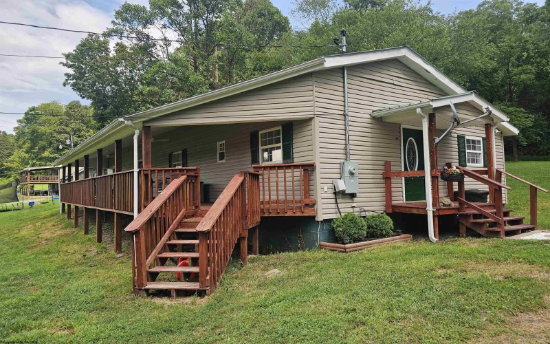 216 Everson Road, Fairmont, West Virginia 26554, 3 Bedrooms Bedrooms, 6 Rooms Rooms,2 BathroomsBathrooms,Single Family Detached,For Sale,Everson,10160759