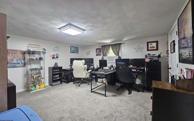 216 Everson Road, Fairmont, West Virginia 26554, 3 Bedrooms Bedrooms, 6 Rooms Rooms,2 BathroomsBathrooms,Single Family Detached,For Sale,Everson,10160759