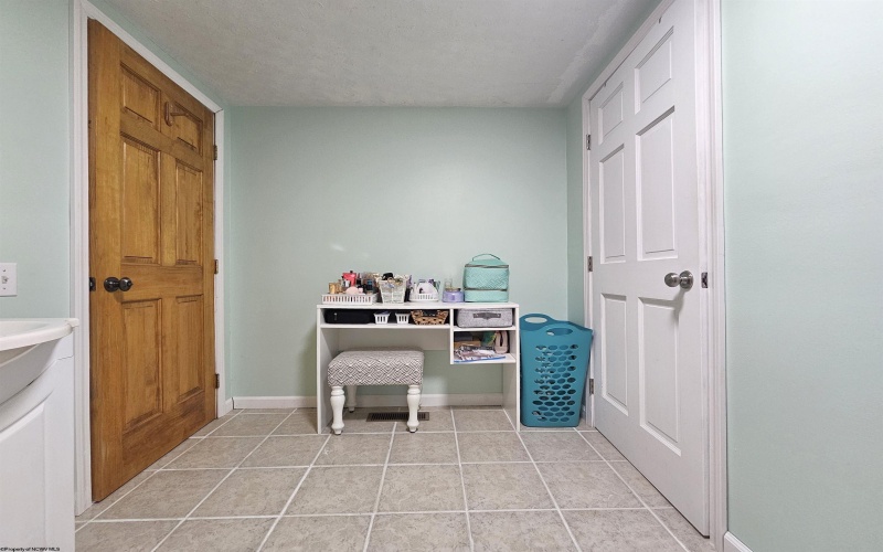 216 Everson Road, Fairmont, West Virginia 26554, 3 Bedrooms Bedrooms, 6 Rooms Rooms,2 BathroomsBathrooms,Single Family Detached,For Sale,Everson,10160759