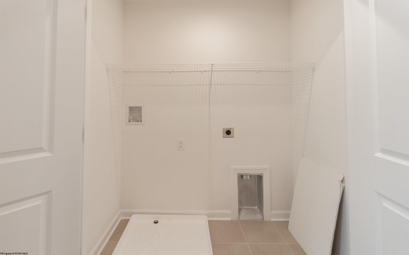 43 Dover Court, Bridgeport, West Virginia 26330-0000, 4 Bedrooms Bedrooms, 7 Rooms Rooms,4 BathroomsBathrooms,Residential Rentals,For Rent,Dover,10160755