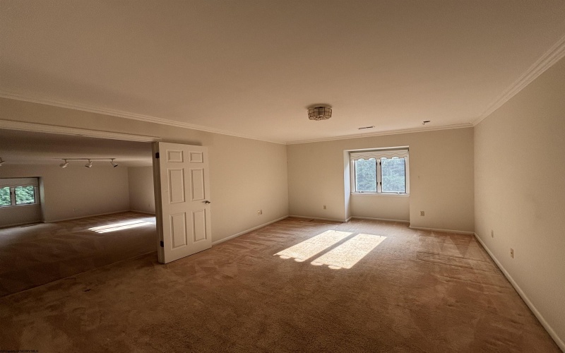 121 Stoneybrook Road, Clarksburg, West Virginia 26301-5658, 3 Bedrooms Bedrooms, 8 Rooms Rooms,2 BathroomsBathrooms,Single Family Detached,For Sale,Stoneybrook,10160756