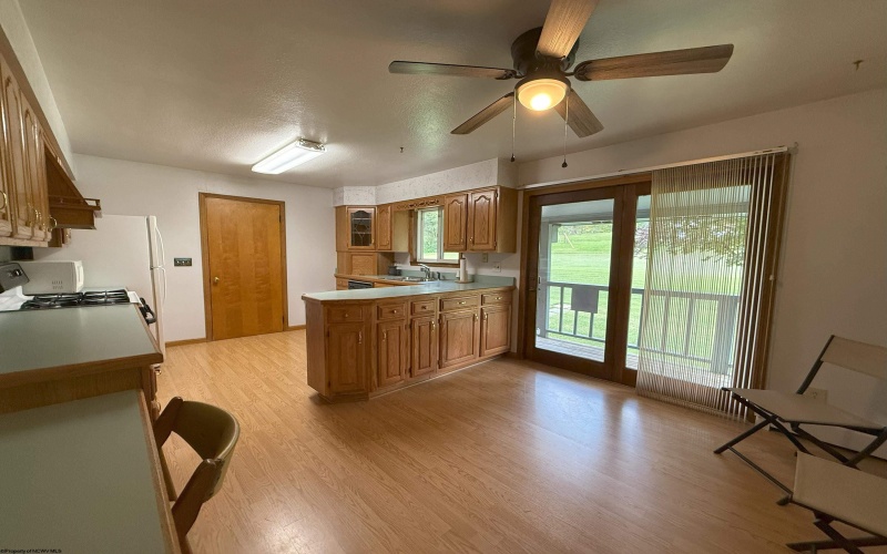 39 Barron Avenue, Elkins, West Virginia 26241, 3 Bedrooms Bedrooms, 6 Rooms Rooms,1 BathroomBathrooms,Single Family Detached,For Sale,Barron,10160752