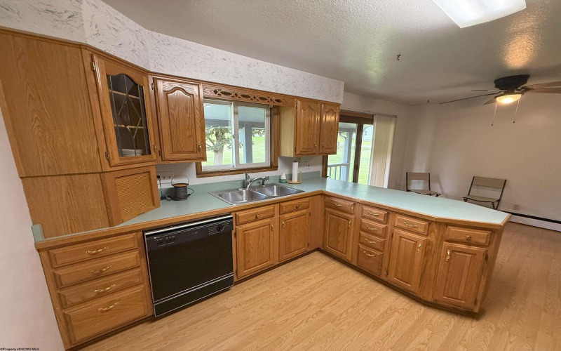 39 Barron Avenue, Elkins, West Virginia 26241, 3 Bedrooms Bedrooms, 6 Rooms Rooms,1 BathroomBathrooms,Single Family Detached,For Sale,Barron,10160752