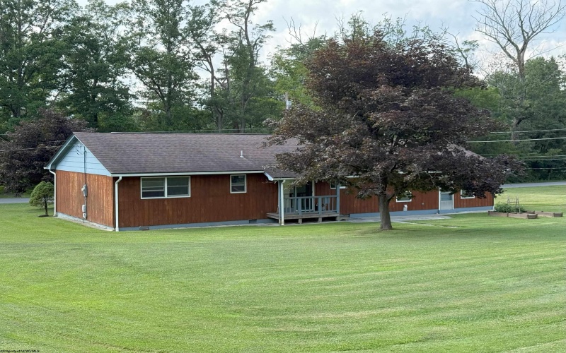 39 Barron Avenue, Elkins, West Virginia 26241, 3 Bedrooms Bedrooms, 6 Rooms Rooms,1 BathroomBathrooms,Single Family Detached,For Sale,Barron,10160752
