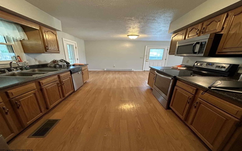 38 Upper Drive, Buckhannon, West Virginia 26201, 3 Bedrooms Bedrooms, 6 Rooms Rooms,2 BathroomsBathrooms,Single Family Detached,For Sale,Upper,10160744