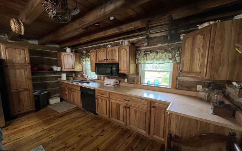 358 Marjorie Ann Drive, Buckhannon, West Virginia 26201, 3 Bedrooms Bedrooms, 6 Rooms Rooms,2 BathroomsBathrooms,Single Family Detached,For Sale,Marjorie Ann,10160746