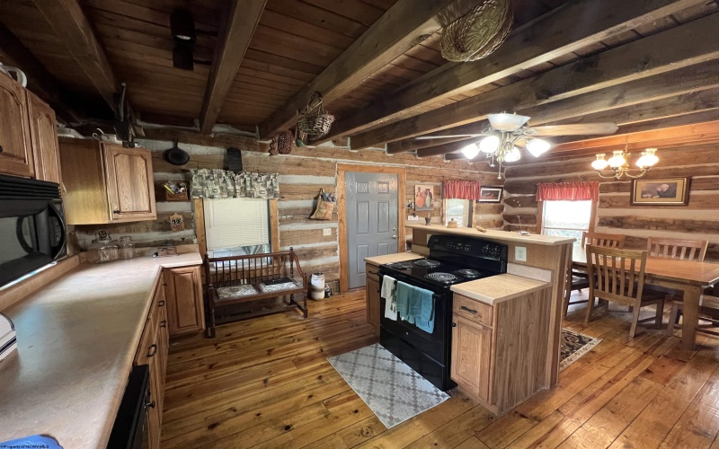 358 Marjorie Ann Drive, Buckhannon, West Virginia 26201, 3 Bedrooms Bedrooms, 6 Rooms Rooms,2 BathroomsBathrooms,Single Family Detached,For Sale,Marjorie Ann,10160746