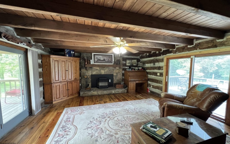 358 Marjorie Ann Drive, Buckhannon, West Virginia 26201, 3 Bedrooms Bedrooms, 6 Rooms Rooms,2 BathroomsBathrooms,Single Family Detached,For Sale,Marjorie Ann,10160746