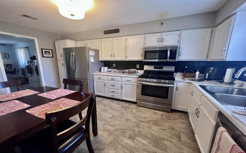 109 MountainView Drive, Elkins, West Virginia 26241, 3 Bedrooms Bedrooms, 10 Rooms Rooms,2 BathroomsBathrooms,Single Family Detached,For Sale,MountainView,10160763