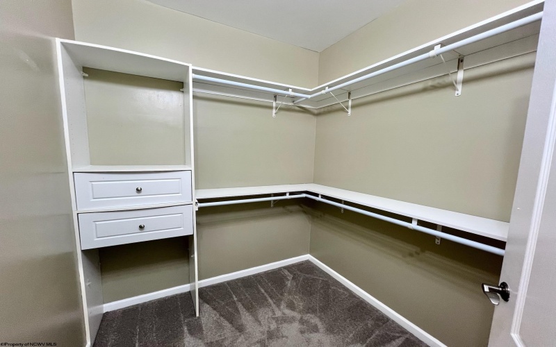 115 Fountain View Drive, Morgantown, West Virginia 26505, 2 Bedrooms Bedrooms, 5 Rooms Rooms,2 BathroomsBathrooms,Single Family Attached,For Sale,Fountain View,10159222