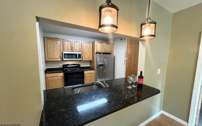 115 Fountain View Drive, Morgantown, West Virginia 26505, 2 Bedrooms Bedrooms, 5 Rooms Rooms,2 BathroomsBathrooms,Single Family Attached,For Sale,Fountain View,10159222
