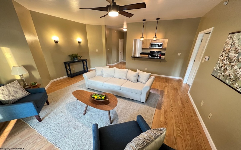 115 Fountain View Drive, Morgantown, West Virginia 26505, 2 Bedrooms Bedrooms, 5 Rooms Rooms,2 BathroomsBathrooms,Single Family Attached,For Sale,Fountain View,10159222