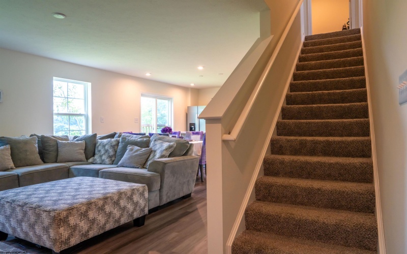 185 Eastview Way, Fairmont, West Virginia 26554, 3 Bedrooms Bedrooms, 6 Rooms Rooms,2 BathroomsBathrooms,Single Family Detached,For Sale,Eastview,10160762