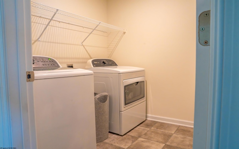185 Eastview Way, Fairmont, West Virginia 26554, 3 Bedrooms Bedrooms, 6 Rooms Rooms,2 BathroomsBathrooms,Single Family Detached,For Sale,Eastview,10160762