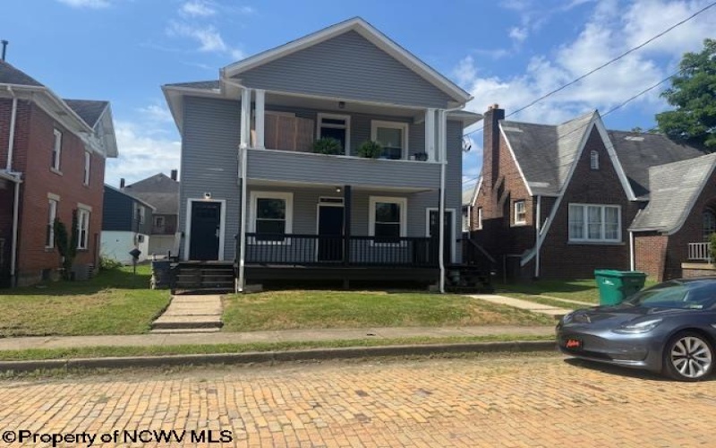 124 Park Boulevard, Clarksburg, West Virginia 26301, ,Multi-unit/income,For Sale,Park,10160769