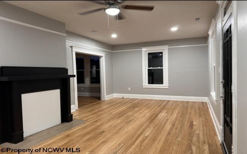 124 Park Boulevard, Clarksburg, West Virginia 26301, ,Multi-unit/income,For Sale,Park,10160769