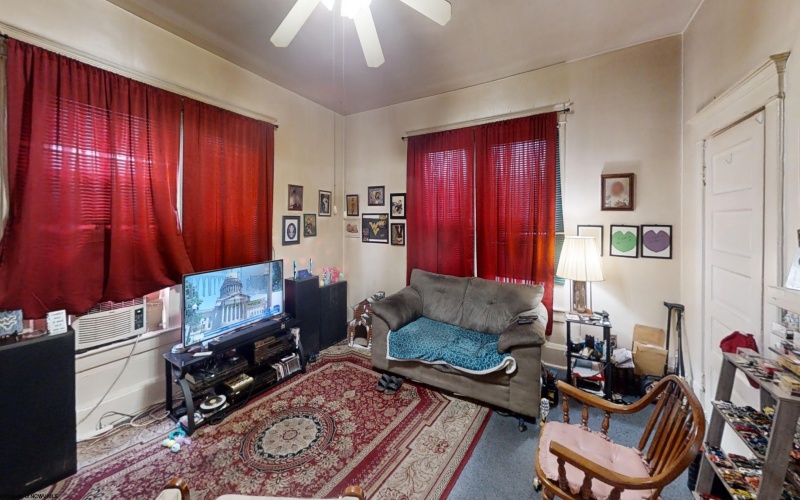 131 Park Boulevard, Clarksburg, West Virginia 26301, ,Multi-unit/income,For Sale,Park,10160770