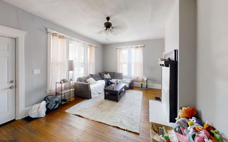 131 Park Boulevard, Clarksburg, West Virginia 26301, ,Multi-unit/income,For Sale,Park,10160770