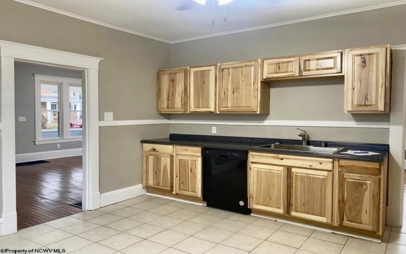 131 Park Boulevard, Clarksburg, West Virginia 26301, ,Multi-unit/income,For Sale,Park,10160770