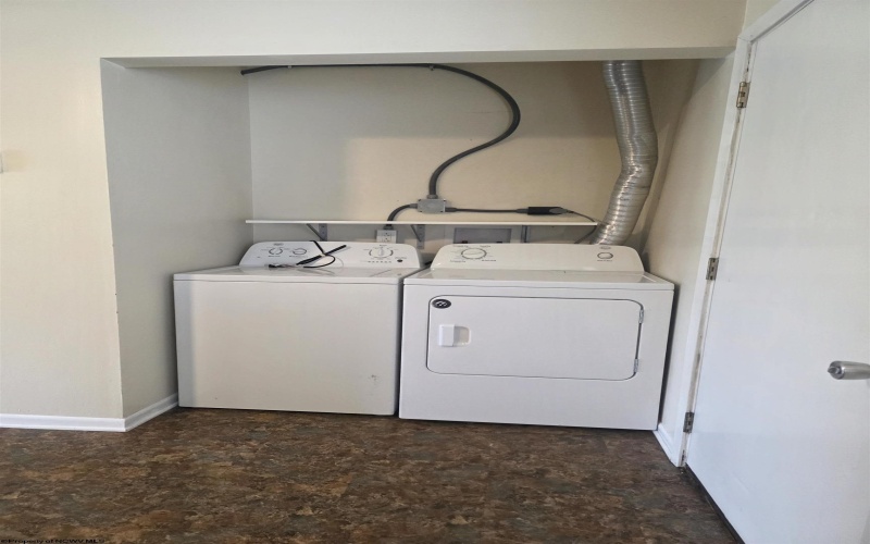 26 Pineview Drive, Reedsville, West Virginia 26547, 2 Bedrooms Bedrooms, 4 Rooms Rooms,1 BathroomBathrooms,Residential Rentals,For Rent,Pineview,10160778